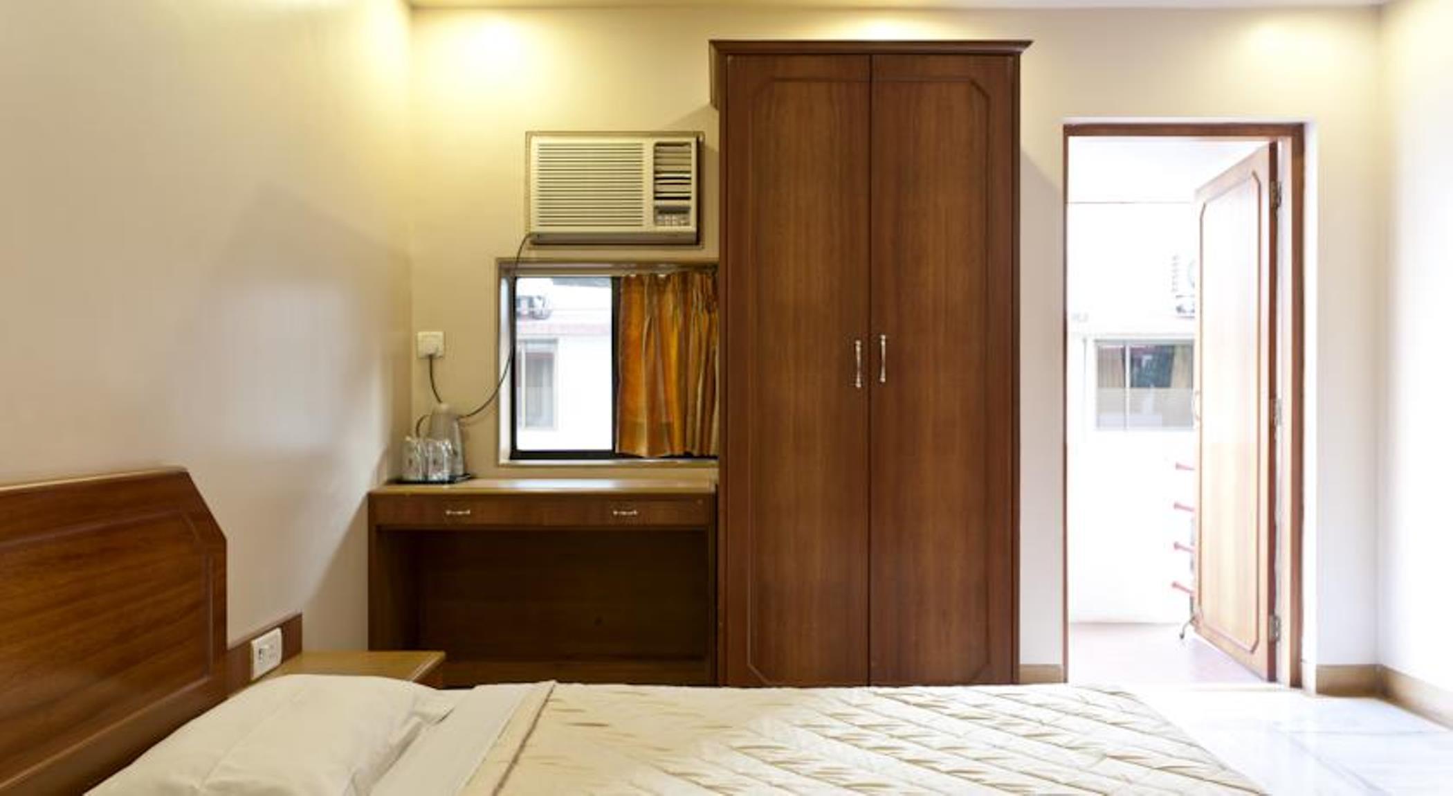 Accord Hotel Mumbai Exterior foto